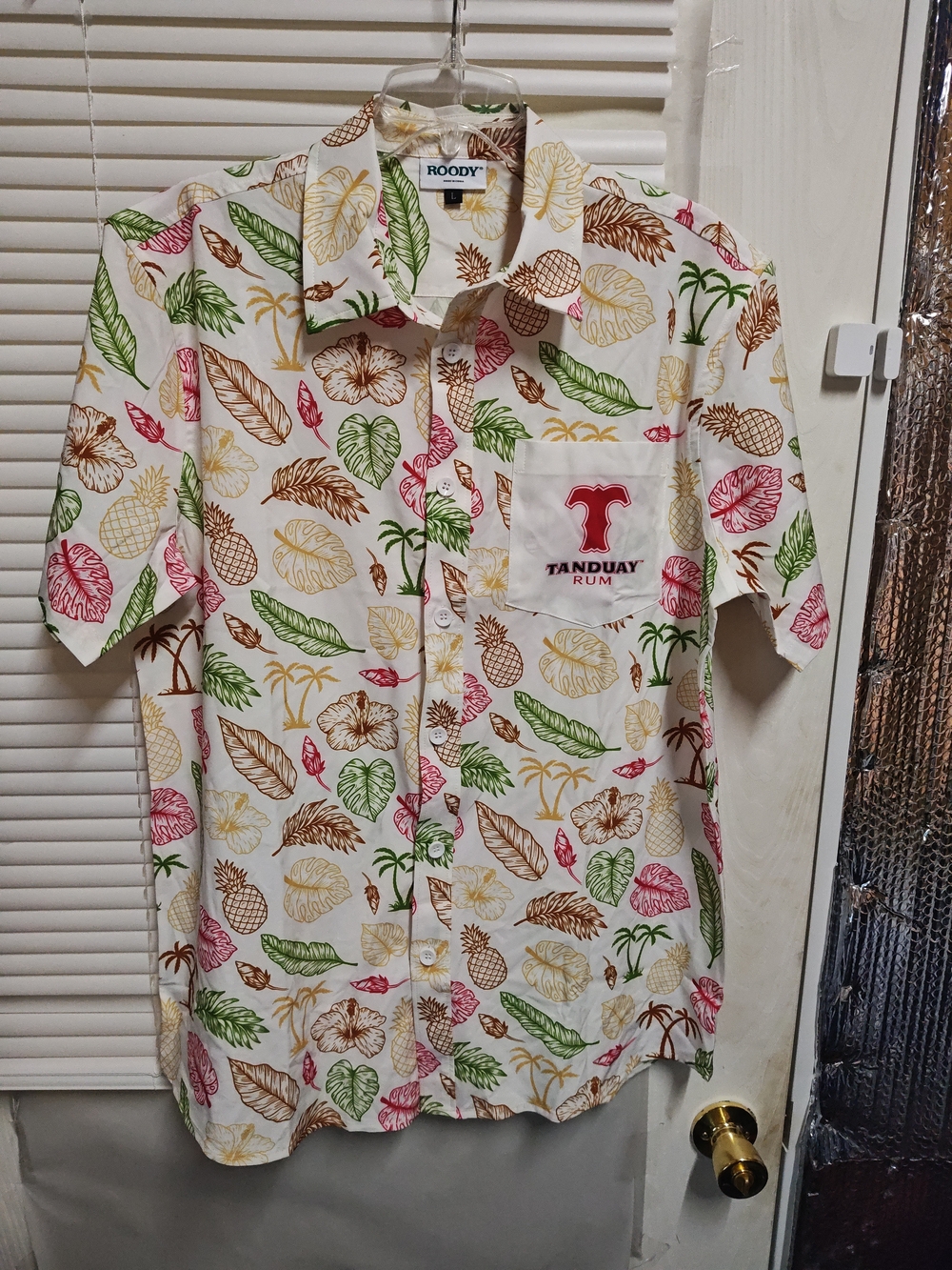 Rare! Tanduay Rum White Tropical Print Short-Sleeve Button-Down Shirt